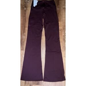 Victoria’s Secret PINK Burgundy Flare LEG Mid Rise Yoga Pant Leggings-SMALL